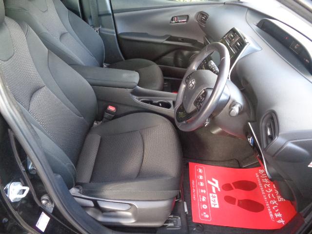 プリウス Ｓ　禁煙車　純正ナビ／Ｂｌｕｅｔｏｏｔｈ　バックカメラ　ＥＴＣ　トヨタセーフティ　ＬＥＤヘッドライト　オートライト　クリアランスソナー　１００ｖ電源　純正１５インチアルミ　スマートキー２本（25枚目）