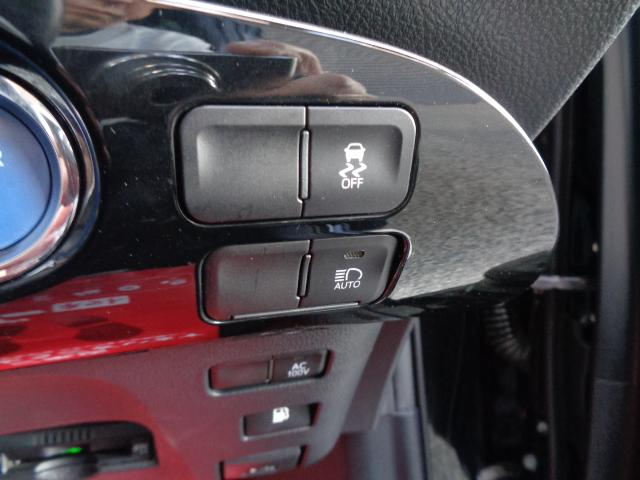 プリウス Ｓ　禁煙車　純正ナビ／Ｂｌｕｅｔｏｏｔｈ　バックカメラ　ＥＴＣ　トヨタセーフティ　ＬＥＤヘッドライト　オートライト　クリアランスソナー　１００ｖ電源　純正１５インチアルミ　スマートキー２本（38枚目）