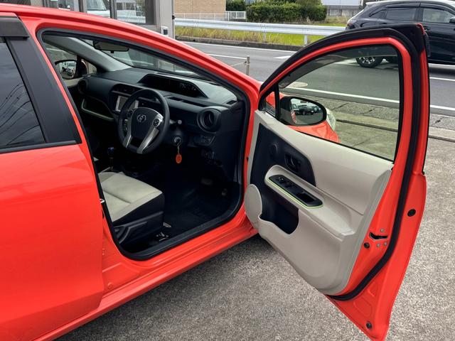 アクア Ｓ　純正ナビＴＶ　Ｂカメラ　ＥＴＣ（14枚目）