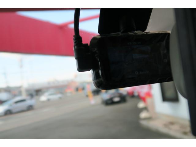 ジムニー ランドベンチャー　４ＷＤ　キーレス　５速マニュアル　ＥＴＣ　ハーフレザー　シートヒーター　純正１６インチアルミ　ディスプレイオーディオ（14枚目）