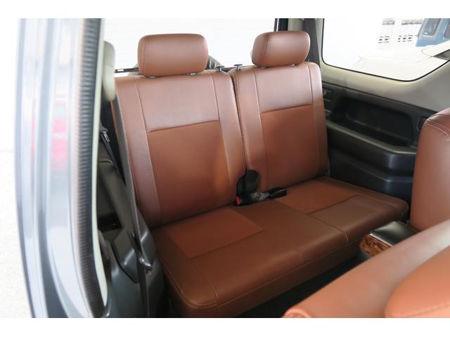 ジムニー ランドベンチャー　４ＷＤ　キーレス　５速マニュアル　ＥＴＣ　ハーフレザー　シートヒーター　純正１６インチアルミ　ディスプレイオーディオ（17枚目）