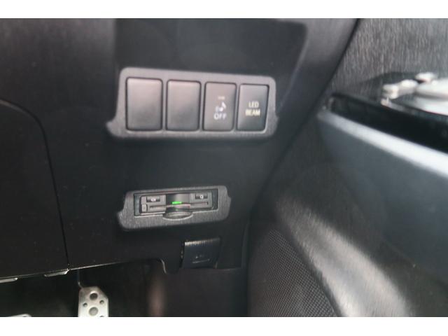 プリウスアルファ Sツーリングセレクション・G’s LEDヘッドランプ ローダウンスプリング 18インチアルミ スポーツシート 社外ナビ フルセグTV バックカメラ スペアキー有(13枚目)