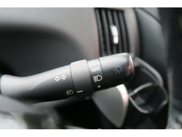 プリウスアルファ Sツーリングセレクション・G’s LEDヘッドランプ ローダウンスプリング 18インチアルミ スポーツシート 社外ナビ フルセグTV バックカメラ スペアキー有(33枚目)