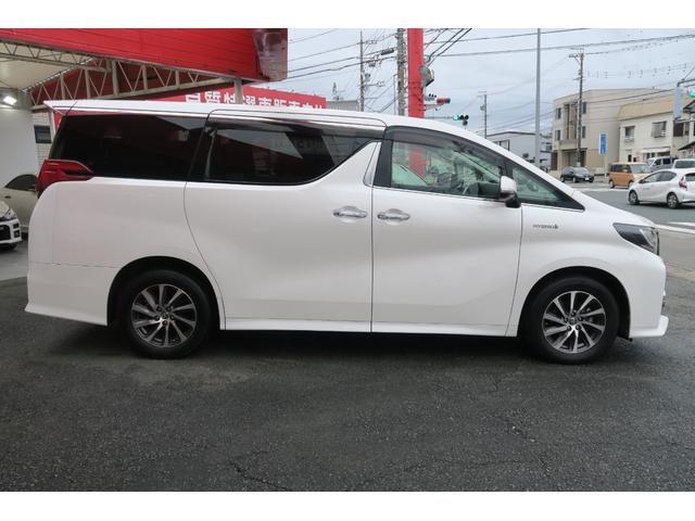 アルファードハイブリッド SR 純正後席ディスプレイ 純正9インチナビ LEDヘッドランプ パワーバックドア 両側パワースライドドア LEDヘッドランプ 前席パワーシート クルーズコントロール スペアタイヤ バックカメラ(6枚目)