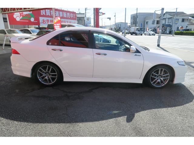 アコード ユーロＲ　社外ナビ　フルセグＴＶ　無限サス　ＪＳレーシングマフラー（6枚目）