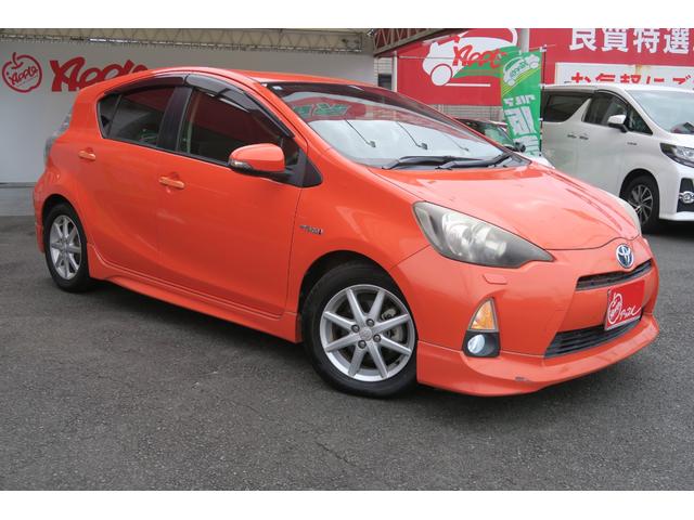 アクア Ｇ　エアロ　ユーザー買取車　スマートキー　バックカメラ　ＬＥＤヘッドランプ　デアイサー　シートヒーター　革巻きステアリング　１５インチ純正アルミ（5枚目）