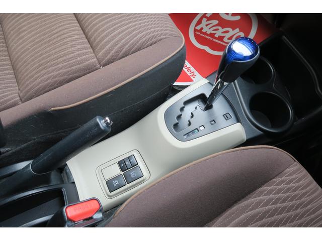 アクア Ｇ　エアロ　ユーザー買取車　スマートキー　バックカメラ　ＬＥＤヘッドランプ　デアイサー　シートヒーター　革巻きステアリング　１５インチ純正アルミ（13枚目）