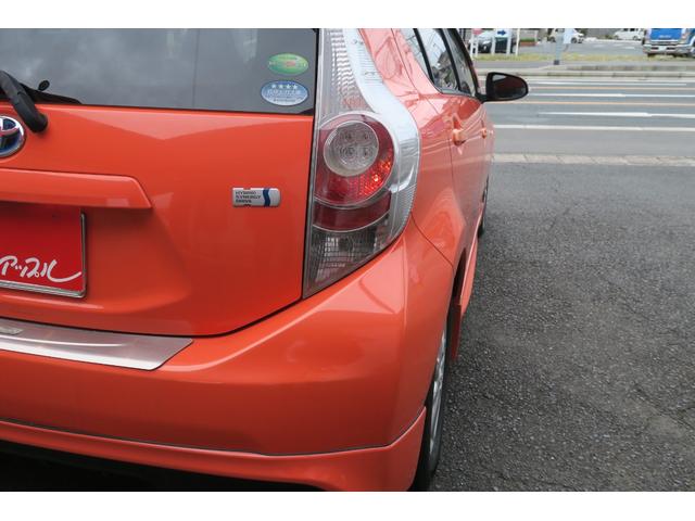 アクア Ｇ　エアロ　ユーザー買取車　スマートキー　バックカメラ　ＬＥＤヘッドランプ　デアイサー　シートヒーター　革巻きステアリング　１５インチ純正アルミ（29枚目）