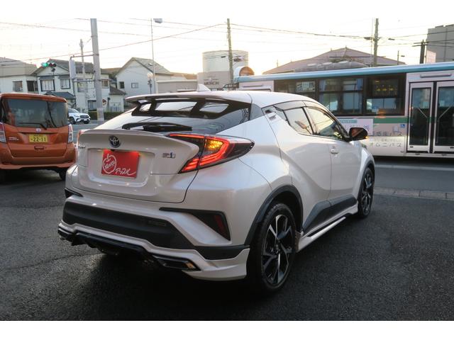 Ｃ－ＨＲ Ｇ　スマートキー　ＥＴＣ　モデリスタフルエアロ　フルセグＴＶ　バックカメラ　ＬＥＤヘッドライト　クリアランスソナー　クルーズコントロール　衝突軽減ブレーキ　オートハイビーム　レーンキープアシスト　ブラインドスポットモニター　純正１８インチアルミ（2枚目）