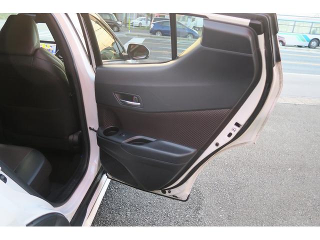 Ｃ－ＨＲ Ｇ　スマートキー　ＥＴＣ　モデリスタフルエアロ　フルセグＴＶ　バックカメラ　ＬＥＤヘッドライト　クリアランスソナー　クルーズコントロール　衝突軽減ブレーキ　オートハイビーム　レーンキープアシスト　ブラインドスポットモニター　純正１８インチアルミ（34枚目）