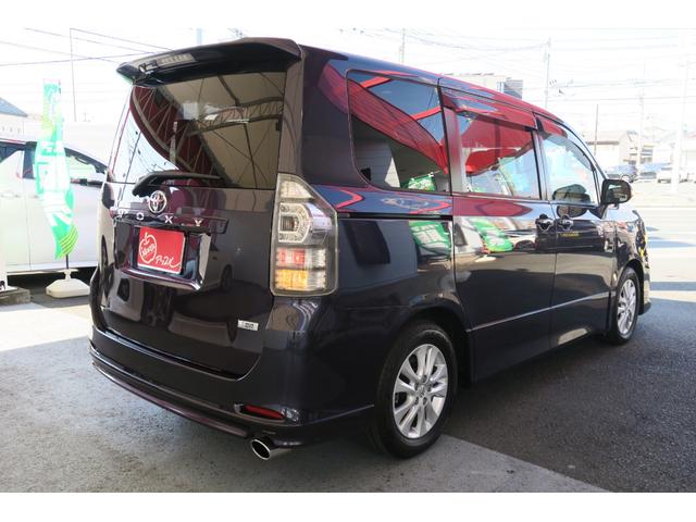 ヴォクシー ＺＳ　モデリスタエアロ　後席フリップダウンモニター　両側パワースライドドア　社外ナビ　フルセグＴＶ　フルシートカバー（2枚目）