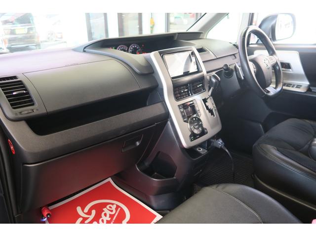 ヴォクシー ＺＳ　モデリスタエアロ　後席フリップダウンモニター　両側パワースライドドア　社外ナビ　フルセグＴＶ　フルシートカバー（15枚目）