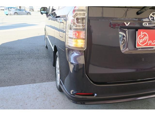 ヴォクシー ＺＳ　モデリスタエアロ　後席フリップダウンモニター　両側パワースライドドア　社外ナビ　フルセグＴＶ　フルシートカバー（28枚目）