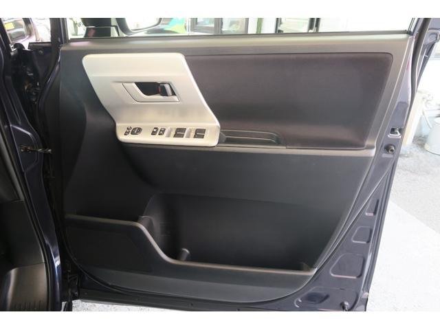 ヴォクシー ＺＳ　モデリスタエアロ　後席フリップダウンモニター　両側パワースライドドア　社外ナビ　フルセグＴＶ　フルシートカバー（39枚目）