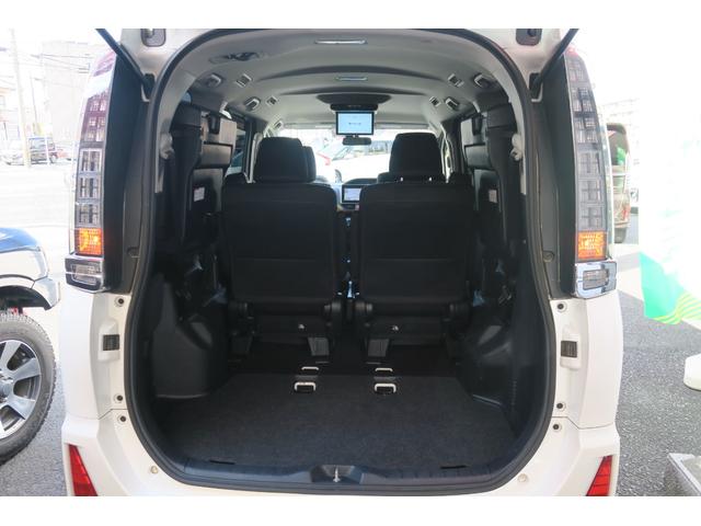 ヴォクシー ＺＳ　両側パワースライドドア　後席モニター　バックカメラ　ＬＥＤヘッドランプ　左右独立温度調整エアコン（21枚目）