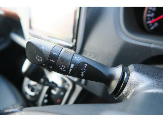 ヴォクシー ＺＳ　両側パワースライドドア　後席モニター　バックカメラ　ＬＥＤヘッドランプ　左右独立温度調整エアコン（32枚目）