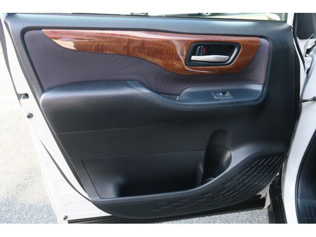 ヴォクシー ＺＳ　両側パワースライドドア　後席モニター　バックカメラ　ＬＥＤヘッドランプ　左右独立温度調整エアコン（39枚目）