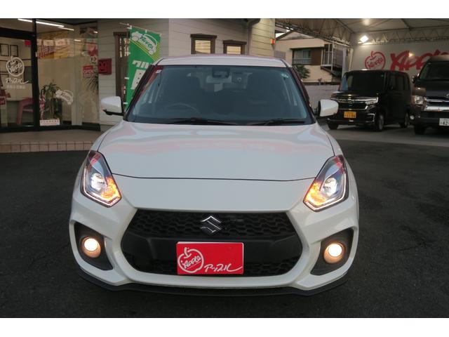 スイフトスポーツ ベースグレード　スマートキー　ＥＴＣ　　ＬＥＤヘッドライト　社外ナビ　フルセグＴＶ　バックカメラ　全方位カメラ　シートヒーター　純正アルミ　前後マッドガード　クリアランスソナー　デュアルセンサーブレーキ　レーンキープアシスト　ブラインドスポットモニター（3枚目）