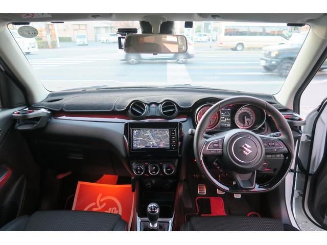 スイフトスポーツ ベースグレード　スマートキー　ＥＴＣ　　ＬＥＤヘッドライト　社外ナビ　フルセグＴＶ　バックカメラ　全方位カメラ　シートヒーター　純正アルミ　前後マッドガード　クリアランスソナー　デュアルセンサーブレーキ　レーンキープアシスト　ブラインドスポットモニター（4枚目）