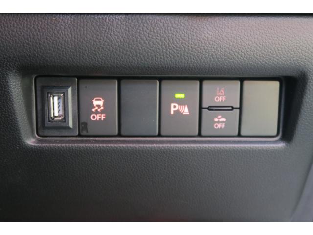 スイフトスポーツ ベースグレード　スマートキー　ＥＴＣ　　ＬＥＤヘッドライト　社外ナビ　フルセグＴＶ　バックカメラ　全方位カメラ　シートヒーター　純正アルミ　前後マッドガード　クリアランスソナー　デュアルセンサーブレーキ　レーンキープアシスト　ブラインドスポットモニター（14枚目）