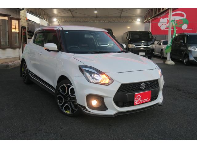 スイフトスポーツ ベースグレード　スマートキー　ＥＴＣ　　ＬＥＤヘッドライト　社外ナビ　フルセグＴＶ　バックカメラ　全方位カメラ　シートヒーター　純正アルミ　前後マッドガード　クリアランスソナー　デュアルセンサーブレーキ　レーンキープアシスト　ブラインドスポットモニター（20枚目）