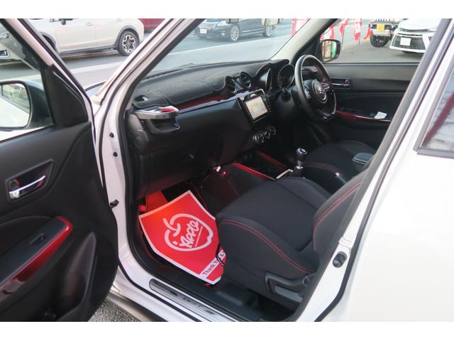 スイフトスポーツ ベースグレード　スマートキー　ＥＴＣ　　ＬＥＤヘッドライト　社外ナビ　フルセグＴＶ　バックカメラ　全方位カメラ　シートヒーター　純正アルミ　前後マッドガード　クリアランスソナー　デュアルセンサーブレーキ　レーンキープアシスト　ブラインドスポットモニター（32枚目）