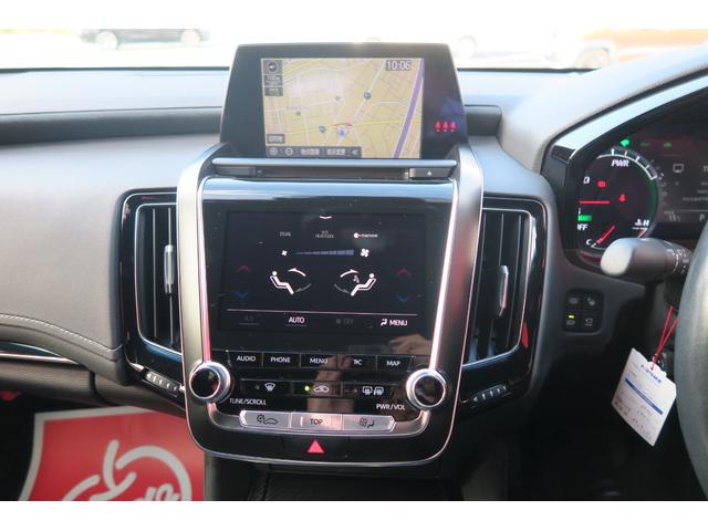 クラウンハイブリッド ＲＳアドバンス　３眼ＬＥＤ　ヘッドアップディスプレイ　パノラミックビューモニター　レーダークルーズコントロール　デジタルインナーミラー　サンルーフ　ハーフレザーシート　カードキー　セーフティセンス　ステアリングヒータ（10枚目）