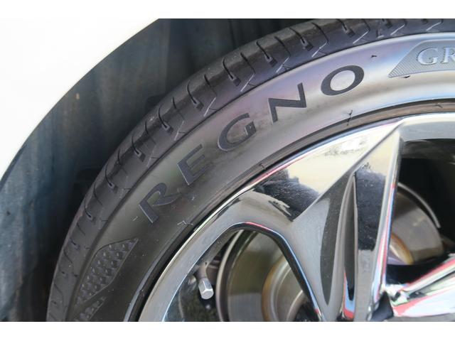 クラウンハイブリッド ＲＳアドバンス　３眼ＬＥＤ　ヘッドアップディスプレイ　パノラミックビューモニター　レーダークルーズコントロール　デジタルインナーミラー　サンルーフ　ハーフレザーシート　カードキー　セーフティセンス　ステアリングヒータ（23枚目）