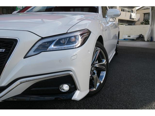 クラウンハイブリッド ＲＳアドバンス　３眼ＬＥＤ　ヘッドアップディスプレイ　パノラミックビューモニター　レーダークルーズコントロール　デジタルインナーミラー　サンルーフ　ハーフレザーシート　カードキー　セーフティセンス　ステアリングヒータ（29枚目）