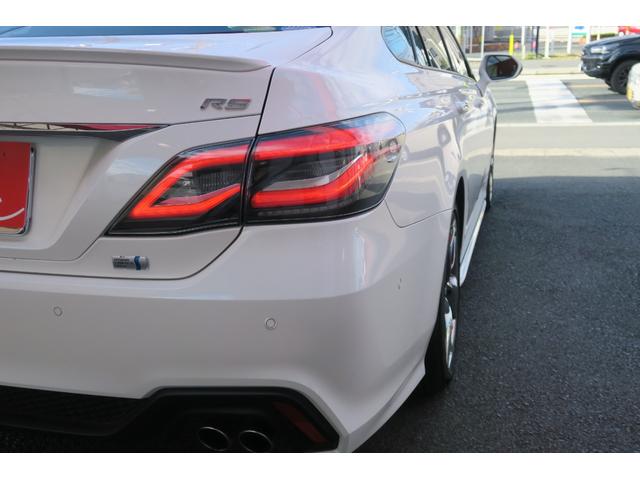 クラウンハイブリッド ＲＳアドバンス　３眼ＬＥＤ　ヘッドアップディスプレイ　パノラミックビューモニター　レーダークルーズコントロール　デジタルインナーミラー　サンルーフ　ハーフレザーシート　カードキー　セーフティセンス　ステアリングヒータ（31枚目）