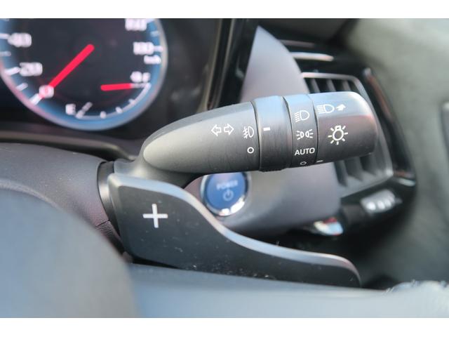 クラウンハイブリッド ＲＳアドバンス　３眼ＬＥＤ　ヘッドアップディスプレイ　パノラミックビューモニター　レーダークルーズコントロール　デジタルインナーミラー　サンルーフ　ハーフレザーシート　カードキー　セーフティセンス　ステアリングヒータ（36枚目）