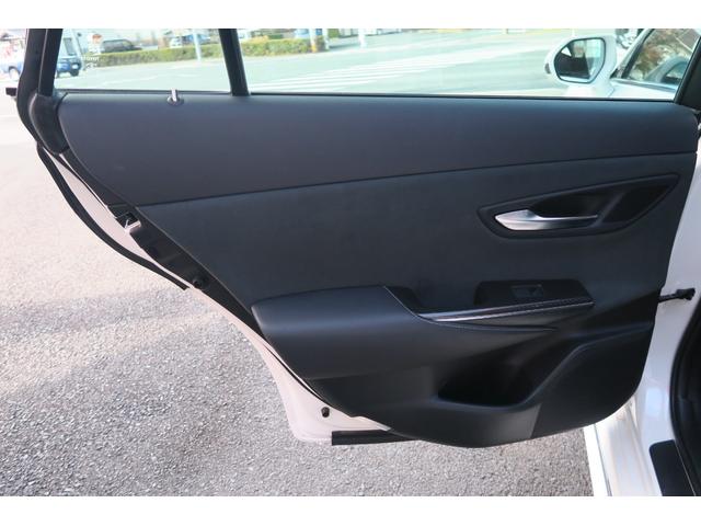 クラウンハイブリッド ＲＳアドバンス　３眼ＬＥＤ　ヘッドアップディスプレイ　パノラミックビューモニター　レーダークルーズコントロール　デジタルインナーミラー　サンルーフ　ハーフレザーシート　カードキー　セーフティセンス　ステアリングヒータ（43枚目）