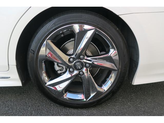 クラウンハイブリッド ＲＳアドバンス　３眼ＬＥＤ　ヘッドアップディスプレイ　パノラミックビューモニター　レーダークルーズコントロール　デジタルインナーミラー　サンルーフ　ハーフレザーシート　カードキー　セーフティセンス　ステアリングヒータ（46枚目）