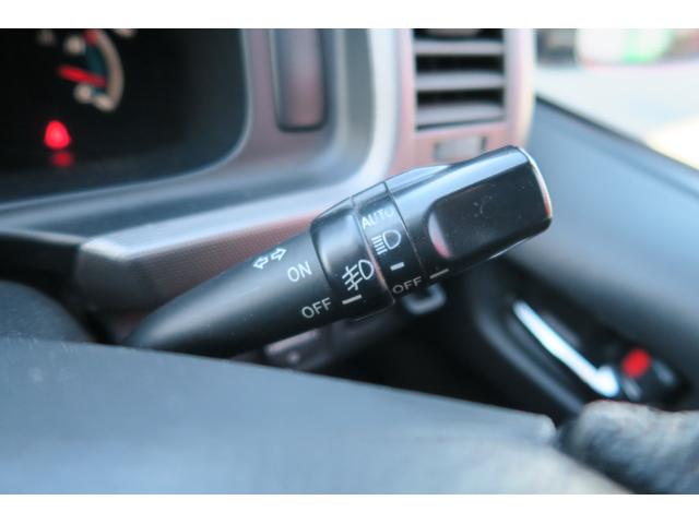 ハイエースバン ロングスーパーGL 買取車ダイレクト販売 フルシートカバー HID 社外コンビステアリング 社外15インチアルミ キーレス(35枚目)