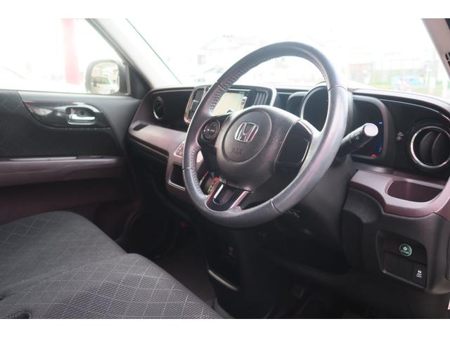 Ｎ－ＯＮＥ プレミアム・Ｌパッケージ　ワンオーナー　ＨＩＤヘッドランプ　純正ナビ　バックカメラ　純正１４インチアルミ　スペアキー（4枚目）