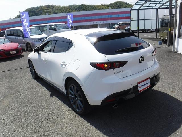 ＭＡＺＤＡ３ファストバック ＸＤ　Ｌパッケージ☆本革☆修復無し☆ワンオーナー☆禁煙車☆　マツコネナビ☆ＤＶＤ再生☆フルセグ☆ＵＳＢ＆ＢＴｏｏｔｈ☆ＨＤＭＩ☆バックカメラ☆ＥＴＣ☆ｉ－ＡＣＴＩＶＥセンス☆ハンドル支援☆ＢＳＭ☆コーナーソナー☆本革＆ハンドルヒーター☆ＬＥＤオートハイビーム☆（9枚目）