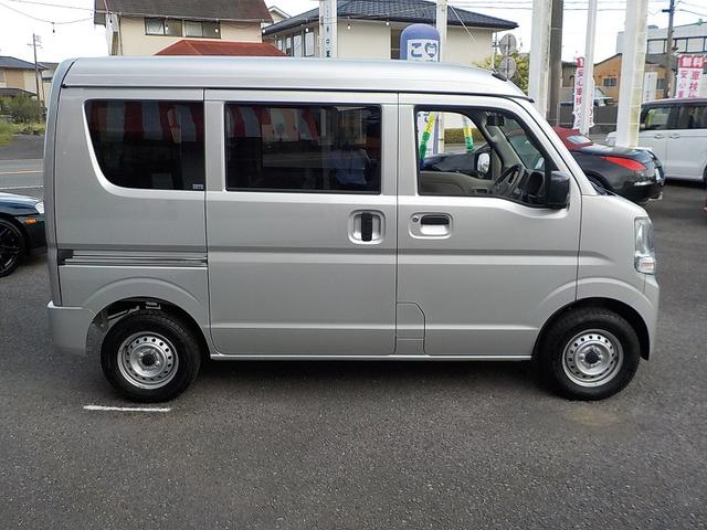 ＮＶ１００クリッパーバン ＤＸセーフティパッケージ★５速ＡＧＳ車☆修復歴無し☆禁煙車☆　純正ナビ☆フルセグ☆Ｂｔｏｏｔｈ＆ＵＳＢ接続☆ＤＶＤ再生☆音楽録音☆バックカメラ☆ナビ連動ドラレコ☆ＥＴＣ２．０☆オートライト＆オートハイビーム☆衝突軽減☆車線逸脱警報☆バックソナー☆充電用ＵＳＢ☆（5枚目）