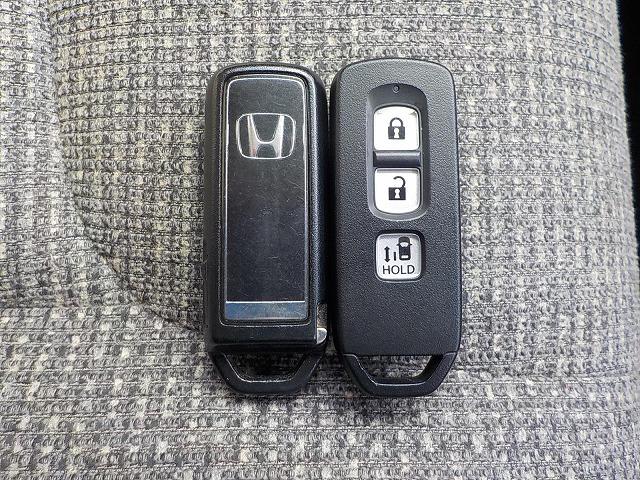 Ｎ－ＢＯＸ Ｇ・Ｌホンダセンシング☆純正ナビ☆前席ヒーター☆禁煙車☆　純正ＳＤＤナビ☆Ｉｐｏｄ接続☆ＵＳＢ＆ＢＴｏｏｔｈ☆バックカメラ☆ナビ連動ＥＴＣ☆前後ドラレコ☆前席ヒーター☆レーダークルーズ☆ハンドル支援☆電格ウィンカーミラー☆左パワスラ☆ＬＥＤオートハイビーム☆（64枚目）