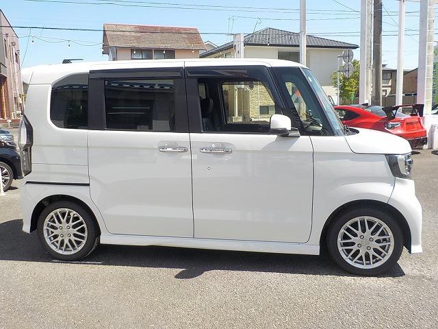 Ｎ－ＢＯＸカスタム Ｌターボ★純正８インチナビ☆ホンダセンシング☆禁煙車☆　純正８型ナビ☆フルセグ☆ＤＶＤ再生☆Ｂｔｏｏｔｈ☆音楽録音☆バックカメラ☆ビルトインＥＴＣ☆前後ドラレコ☆衝突軽減☆アダプティブクルコン☆ＬＥＤオートハイビーム☆ＬＥＤフォグ☆Ｗパワスラ☆禁煙車☆（6枚目）