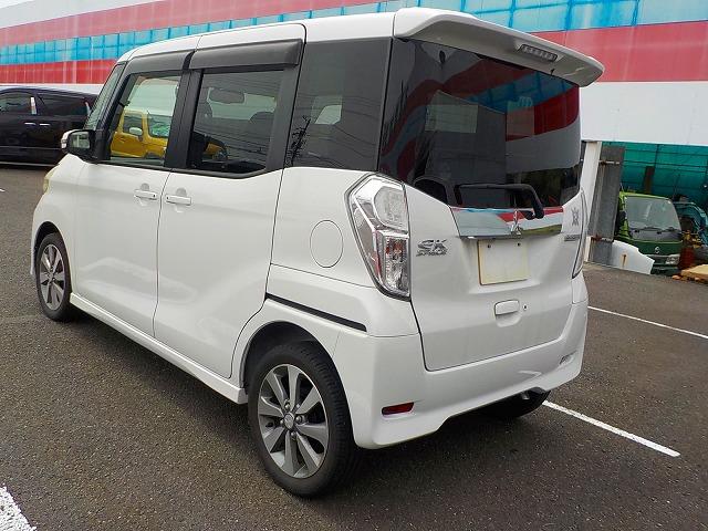 ｅＫスペースカスタム カスタムＴ☆全方位カメラ☆ターボ車☆純正ナビ☆ＥＴＣ☆　全方位カメラ☆純正ＳＤナビ☆フルセグ☆Ｂｔｏｏｔｈ☆ＤＶＤ再生☆ＥＴＣ☆前後ドラレコ☆ＨＩＤオートライト☆フォグランプ☆Ｗパワスラ☆後席シーリングファン☆ロールサンシェード☆シートヒーター☆１５ＡＷ☆（80枚目）