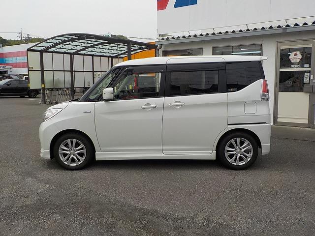 デリカＤ：２ ハイブリッドＭＺナビパック☆全方位カメラ☆修復無し☆禁煙車☆　メーカー装着ナビ☆ＤＶＤ再生☆Ｉｐｏｄ接続☆ＵＳＢ＆ＢＴｏｏｔｈ☆ＡｐｐｌｅＣａｒＰｌａｙ対応☆全方位カメラ☆ビルトインＥＴＣ☆クルーズコント☆運転席ヒーター☆両パワスラ☆レーダーブレーキ☆（11枚目）