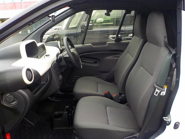 シーポッド Ｇ☆電気自動車☆カタログ公表値ＭＡＸ１５０ｋｍ走行可☆　プリクラッシュセーフティ☆パーキングサポートブレーキ☆クリアランスソナー☆ＡＣ１００Ｖ１５００Ｗ電源☆シートヒーター☆デフォッガー付Ｆガラス☆電格ウィンカーミラー☆２．１Ａ充電ＵＳＢ☆禁煙車☆（43枚目）