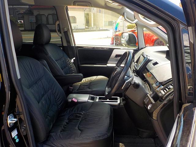 ヴォクシー ＺＳ　煌☆モデリスタエアロ☆車高調☆冷温庫☆後席モニター☆　純正ナビ☆純正９型フリップダウン☆フルセグ☆ＤＶＤ再生☆Ｂｔｏｏｔｈ☆音楽録音☆バックカメラ☆ＥＴＣ☆モデリスタエアロ☆ＴＥＩＮ車高調☆フジツボ４本出しマフラー☆冷温庫☆追加スピーカー☆Ｗパワスラ☆（32枚目）
