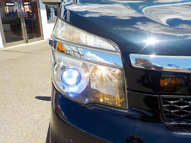 ヴォクシー ＺＳ　煌☆モデリスタエアロ☆車高調☆冷温庫☆後席モニター☆　純正ナビ☆純正９型フリップダウン☆フルセグ☆ＤＶＤ再生☆Ｂｔｏｏｔｈ☆音楽録音☆バックカメラ☆ＥＴＣ☆モデリスタエアロ☆ＴＥＩＮ車高調☆フジツボ４本出しマフラー☆冷温庫☆追加スピーカー☆Ｗパワスラ☆（53枚目）