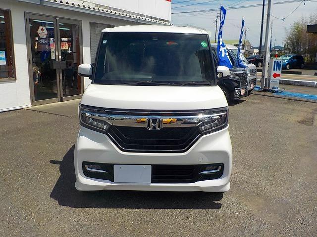 Ｎ－ＢＯＸカスタム Ｇ・Ｌターボホンダセンシング★８インチナビ☆禁煙車☆　純正８インチナビ☆フルセグ☆Ｂｔｏｏｔｈ☆ＤＶＤ再生☆音楽録音☆バックカメラ☆ナビ連動ＥＴＣ☆純正前後ドラレコ☆Ｗパワスラ☆パドルシフト☆ハーフレザー☆シートヒーター☆ＬＥＤオートハイビーム☆衝突軽減（4枚目）