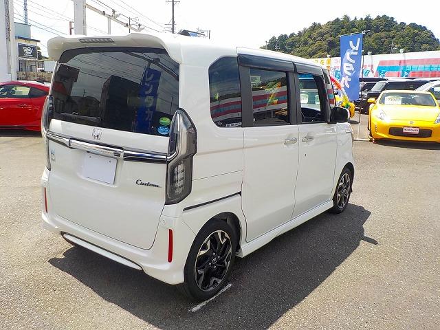 Ｎ－ＢＯＸカスタム Ｇ・Ｌターボホンダセンシング★８インチナビ☆禁煙車☆　純正８インチナビ☆フルセグ☆Ｂｔｏｏｔｈ☆ＤＶＤ再生☆音楽録音☆バックカメラ☆ナビ連動ＥＴＣ☆純正前後ドラレコ☆Ｗパワスラ☆パドルシフト☆ハーフレザー☆シートヒーター☆ＬＥＤオートハイビーム☆衝突軽減（7枚目）