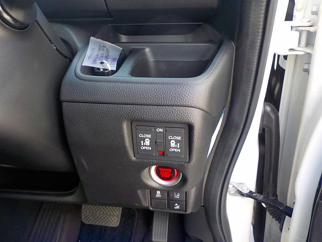 Ｎ－ＢＯＸカスタム Ｇ・Ｌターボホンダセンシング★８インチナビ☆禁煙車☆　純正８インチナビ☆フルセグ☆Ｂｔｏｏｔｈ☆ＤＶＤ再生☆音楽録音☆バックカメラ☆ナビ連動ＥＴＣ☆純正前後ドラレコ☆Ｗパワスラ☆パドルシフト☆ハーフレザー☆シートヒーター☆ＬＥＤオートハイビーム☆衝突軽減（23枚目）