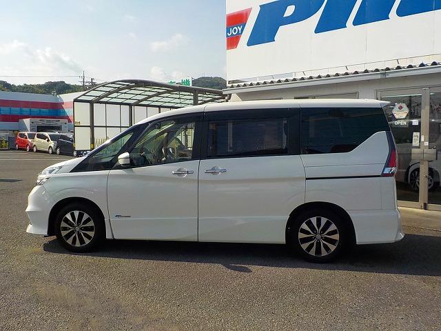 セレナ ＨＳーＶセレ☆９型ナビ☆後席Ｍ☆両側電動ドア☆試乗出来ます☆　軽減ブレーキ☆９型ナビ☆ブルーレイ＆ＤＶＤ再生☆Ｂｌｕｅｔｏｏｔｈ☆フリップダウンモニター☆ドラレコ☆ＥＴＣ☆ハンズフリー両側電動ドア☆ＬＥＤオートライト☆クルーズコントロール☆リアクーラー☆試乗ＯＫ（11枚目）