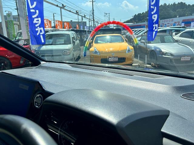 ヴォクシー Ｓ－Ｚ☆後期☆１０型ナビ☆１４型後席Ｍ☆半革Ｓ☆試乗出来ます　☆後期型☆１０型オーディオ＆ＰＬＵＳナビ☆１４型フリップダウンモニター☆ミラキャスト☆Ｂｌｕｅｔｏｏｔｈ☆ＥＴＣ２．０☆前後ドラレコ☆半革＆ヒーター☆コーナーソナー☆Ｑｉ無接点充電☆７人乗り☆試乗ＯＫ（77枚目）