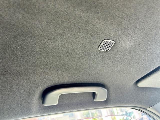ヴォクシー Ｓ－Ｚ☆後期☆１０型ナビ☆１４型後席Ｍ☆半革Ｓ☆試乗出来ます　☆後期型☆１０型オーディオ＆ＰＬＵＳナビ☆１４型フリップダウンモニター☆ミラキャスト☆Ｂｌｕｅｔｏｏｔｈ☆ＥＴＣ２．０☆前後ドラレコ☆半革＆ヒーター☆コーナーソナー☆Ｑｉ無接点充電☆７人乗り☆試乗ＯＫ（78枚目）